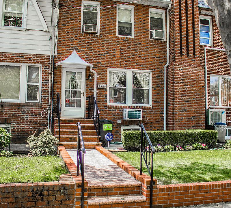 1st image of 1866 E 31st St