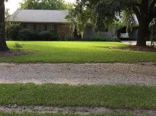 3426 Chataignier Rd, Ville Platte, LA 70586