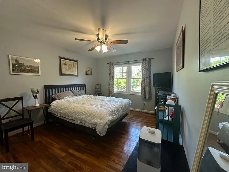 8244 Carrleigh Pkwy — Photo 17