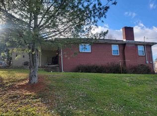 413 Barnes St, Fairmont, WV 26554