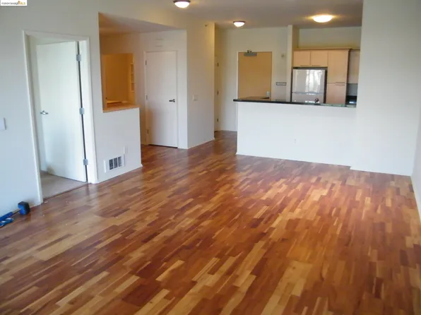 1 Lakeside Dr APT 805, Oakland, CA 94612