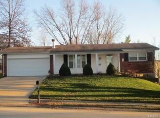 1012 Elmwood Dr, Saint Charles, MO