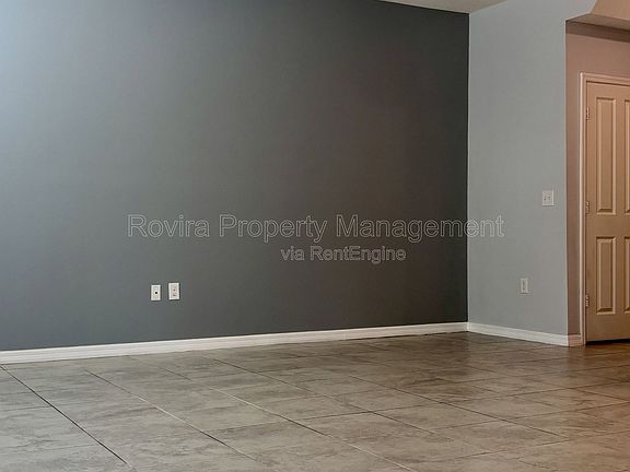 5th image of 5124 Crown Haven Dr #1