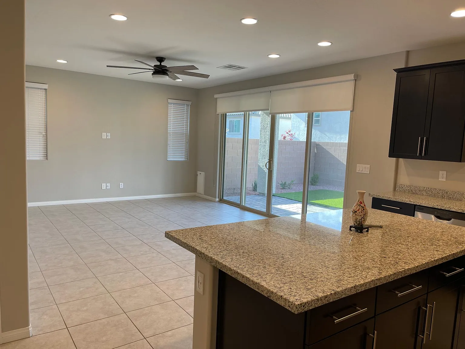 9458 Isla Lee Ave — Photo 3