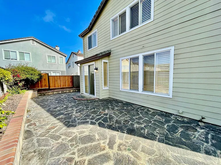 12 Amberwood Cir — Photo 39