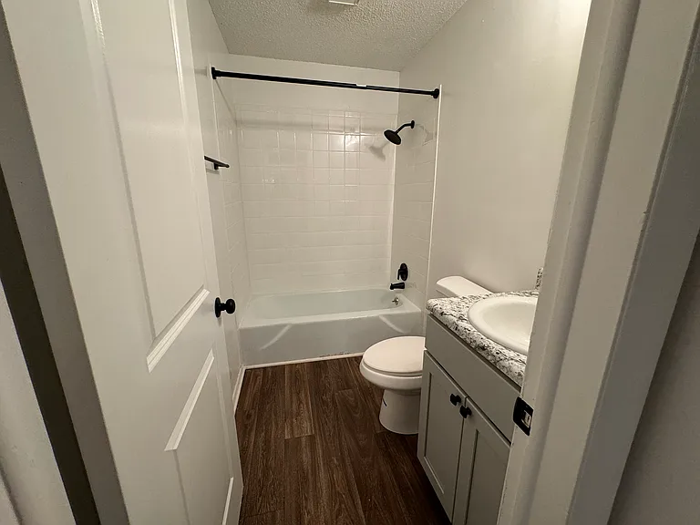 Carolina Crossing Apartments — Photo 19