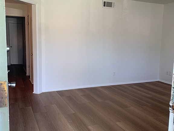 3rd image of 1550 S 67th Ave E
