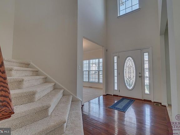 4th image of 77 Colemans Mill Dr