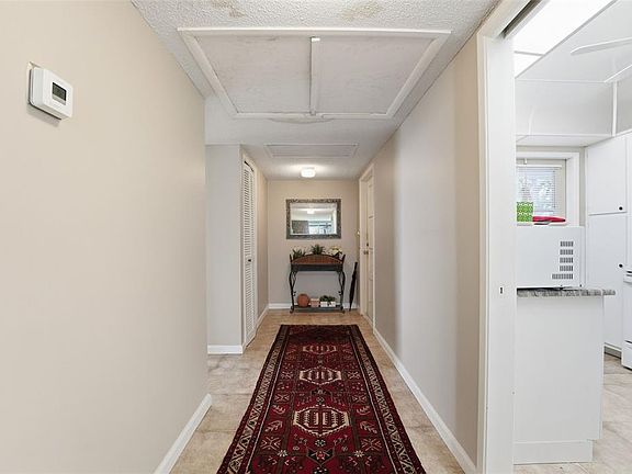 5th image of 7461 W COUNTRY CLUB DRIVE N #301