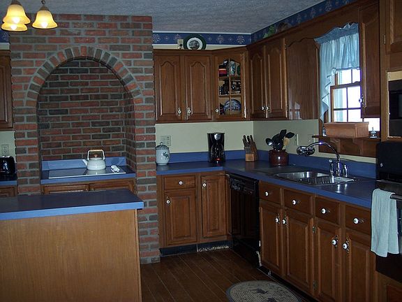 Nooks and Cranny Kitchen