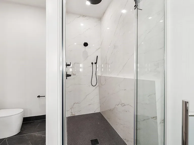 1711 Allen Pkwy #2202 — Photo 17
