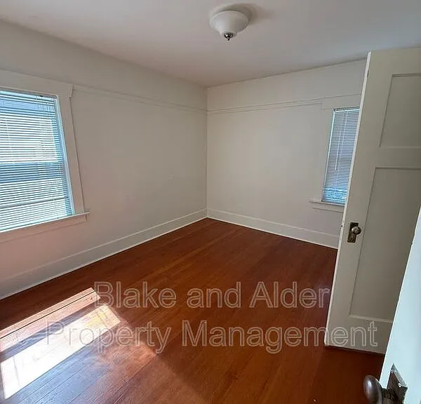 2825 NE 27th Ave — Photo 6
