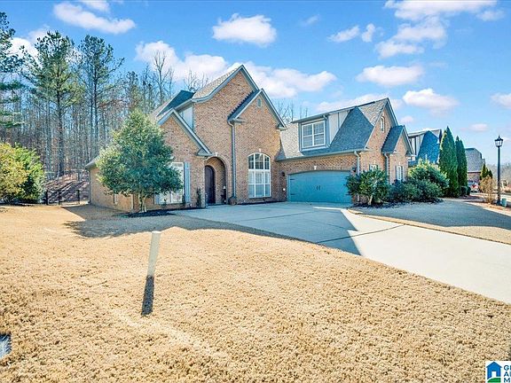4th image of 249 Macallan Dr