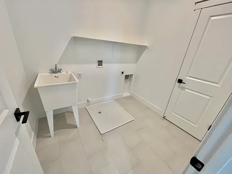 17847 Moonstone Way — Photo 23