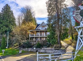 103 Goodman Rd, Point Roberts, WA 98281
