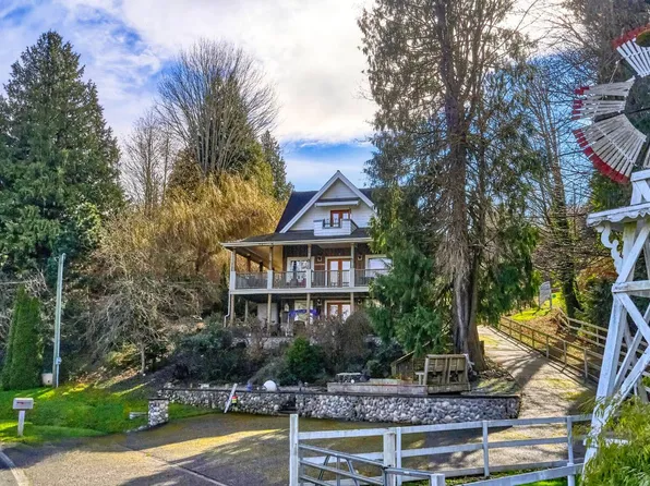 103 Goodman Rd, Point Roberts, WA 98281