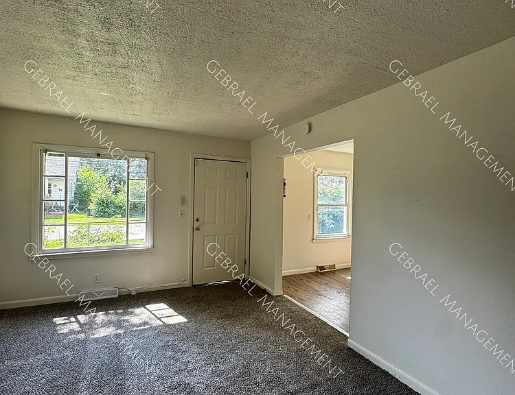 3501 Brunswick Ave — Photo 5