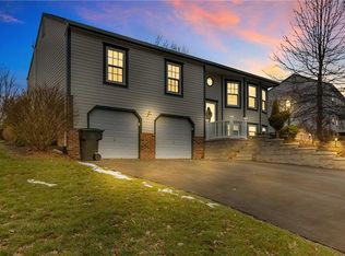 141 Winterbrook Dr, Cranberry Township, PA 16066