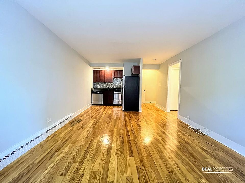 1st image of 454 W Wellington Ave #1GMB