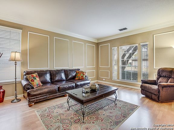 4th image of 1702 Brush Creek Dr