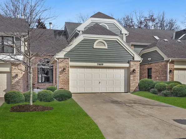 2609 Burton Dr, Westchester, IL 60154