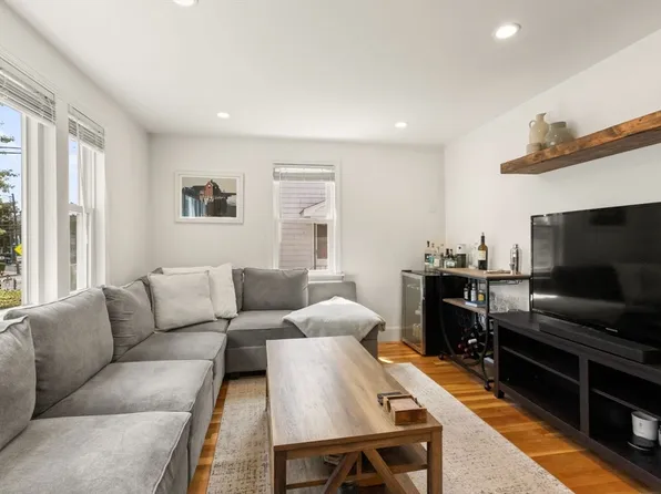 177 Faneuil St #1, Brighton, MA 02135