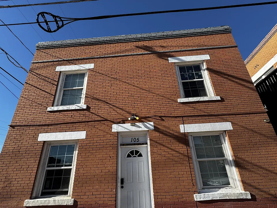 105 Tays St #B