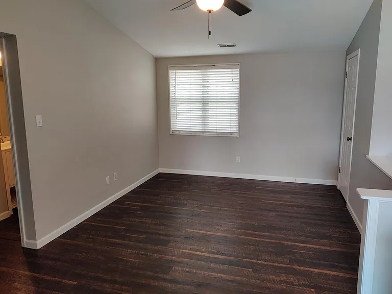 9106 Eager Rd — Photo 2