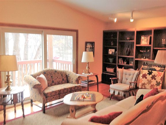 Wall of built-ins