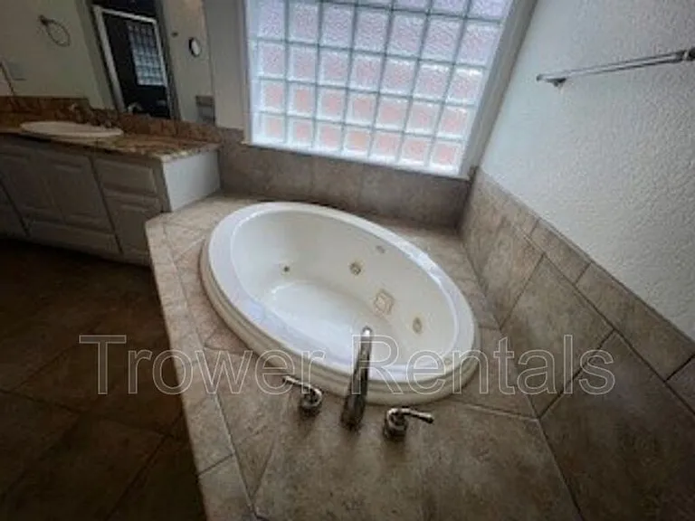 8104 San Antonio St — Photo 64