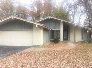 2130 Butterfield Ct, Maryland Heights, MO