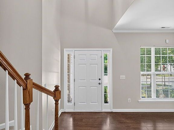 5th image of 7803 Clover Creek Ct