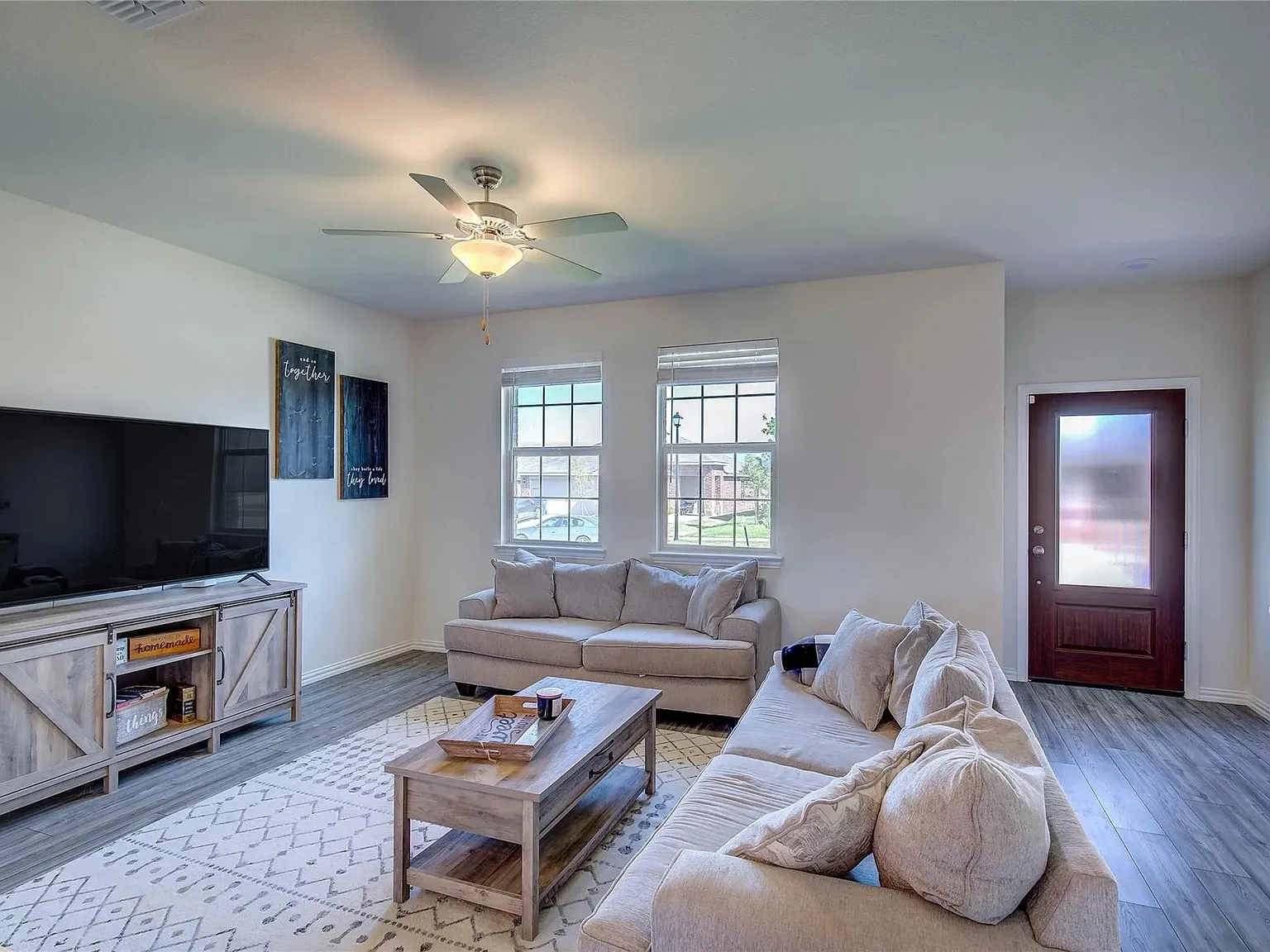 3 bed, 1426 sqft, $2,095 — Photo 4