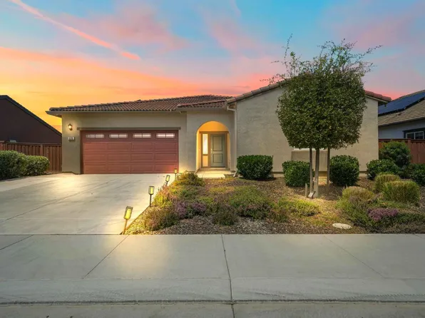 670 Wisteria Lane, Dixon, CA 95620