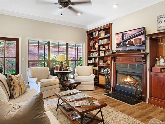 4th image of 2828 S Locke Point Dr