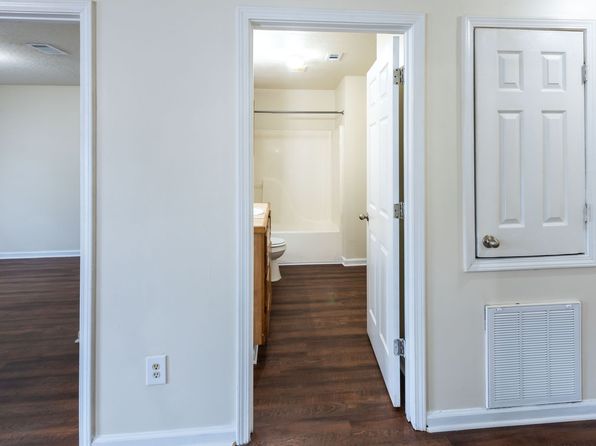 275 W Hills Dr APT 2