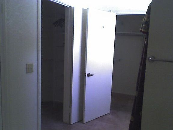2 Walk-in Closets