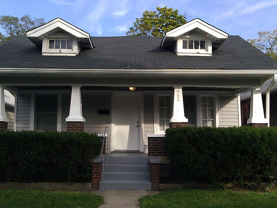 1st image of 929 N Oxford St