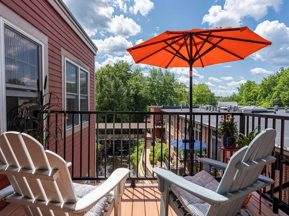 7 Chester Road #302, Derry, NH 03038