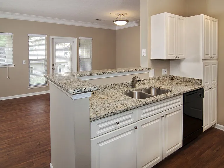 Legacy Ballantyne Apartments — Photo 17
