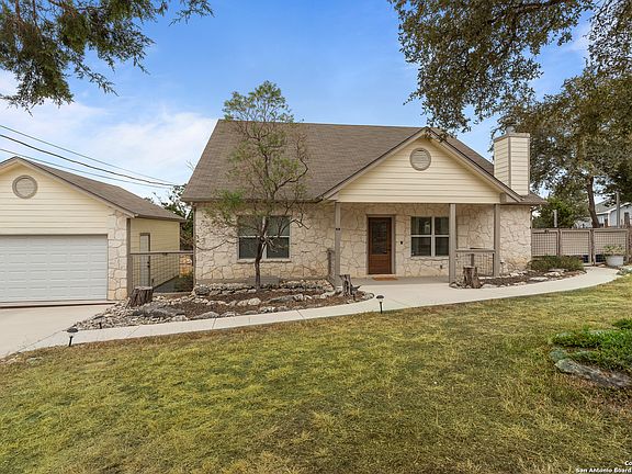 2nd image of 1620 Point Vw