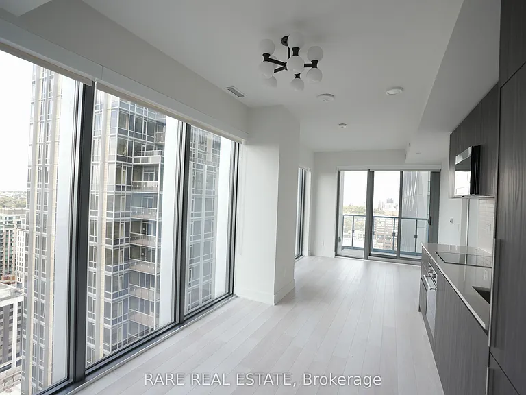 8 Cumberland St #2502 — Photo 2