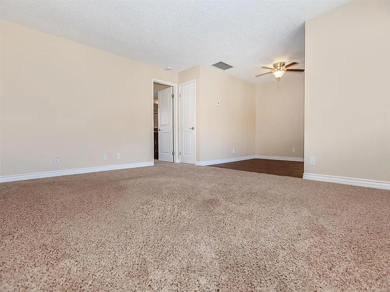 San Jacinto RC Apartments — Photo 16