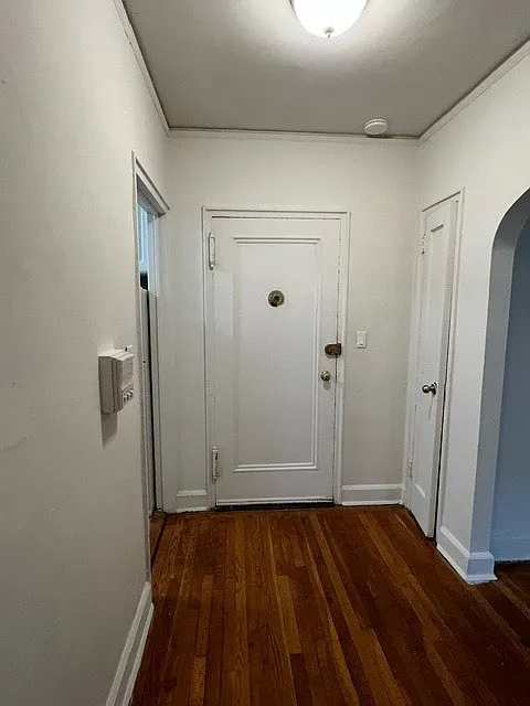 1 bed, 1.0 bath, 850 sqft, $1,995 — Photo 2