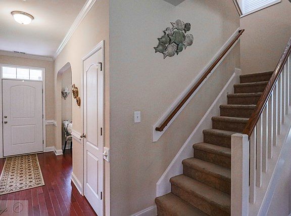 5th image of 2219 Granville Dr