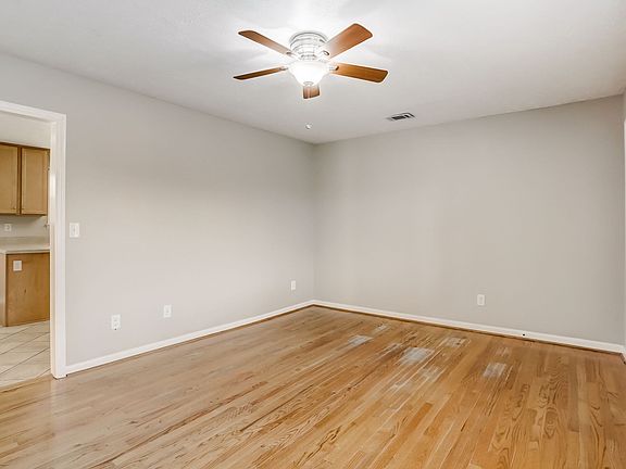 5th image of 224 Trousdale Ave