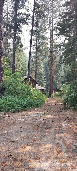 3rd image of 16745 SECOND CREEK RD