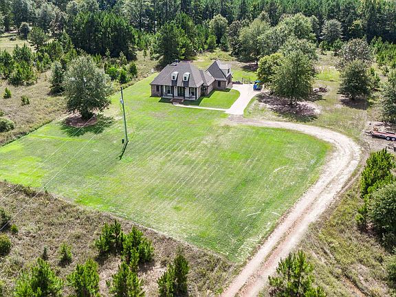 4th image of 755 County Road 334