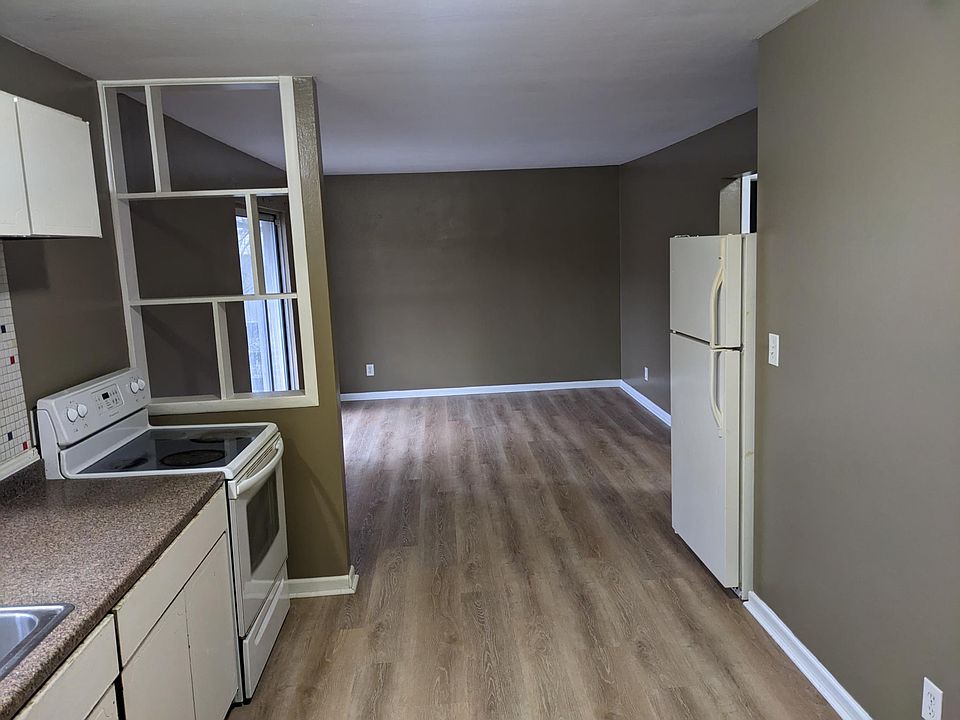1st image of 1400 2nd St #4