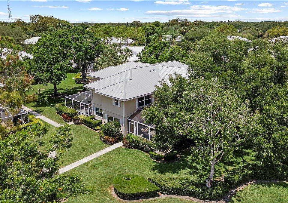 1st image of 2423 SW Danbury Lane